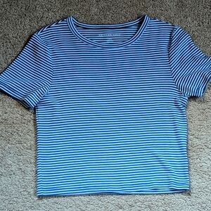 AE blue/white stripe crop tee